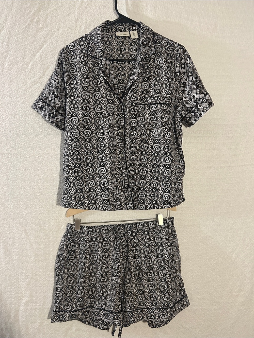 Haute Hippie Black & White Geometric Short Pajama Set